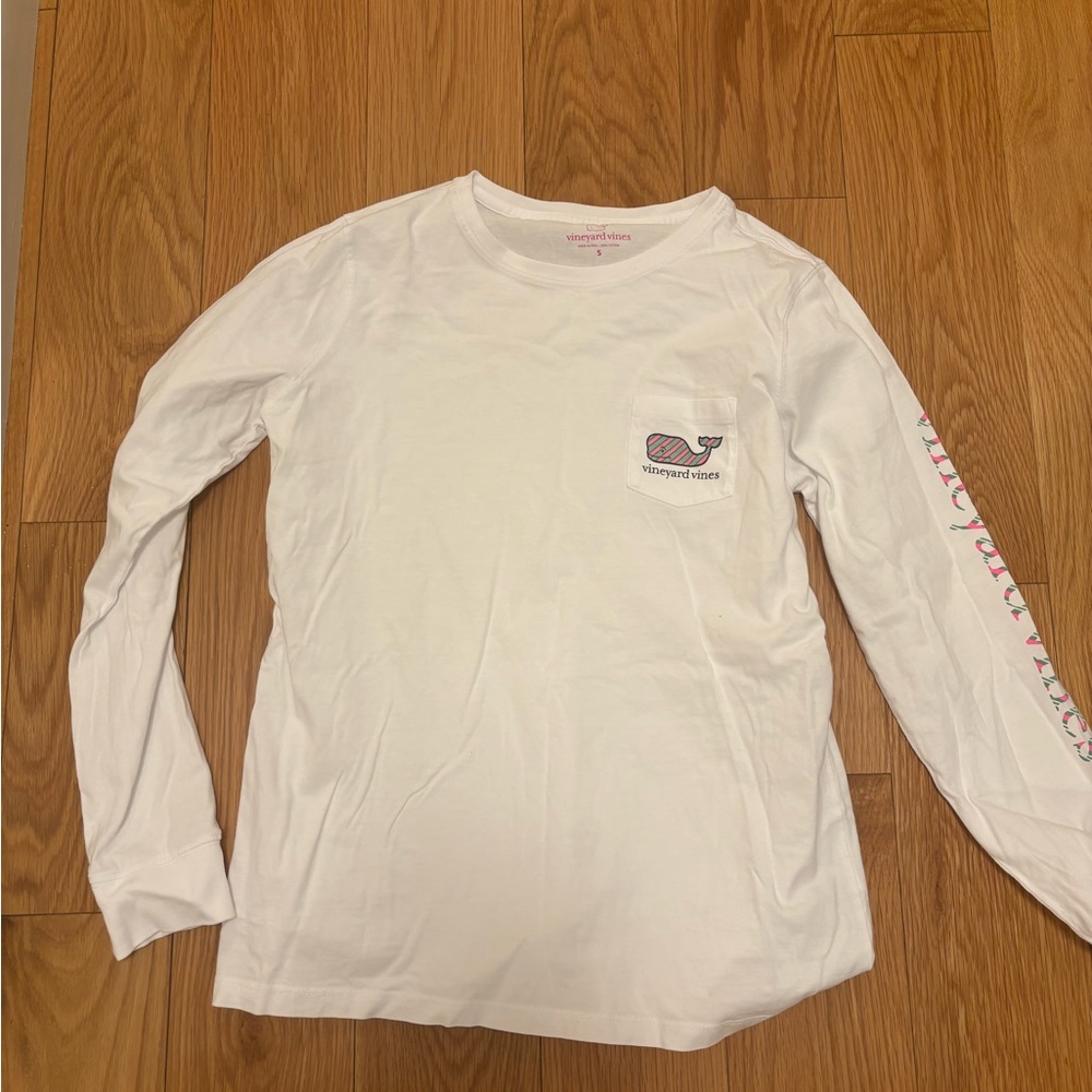 Vineyard Vines white long sleeve shirt